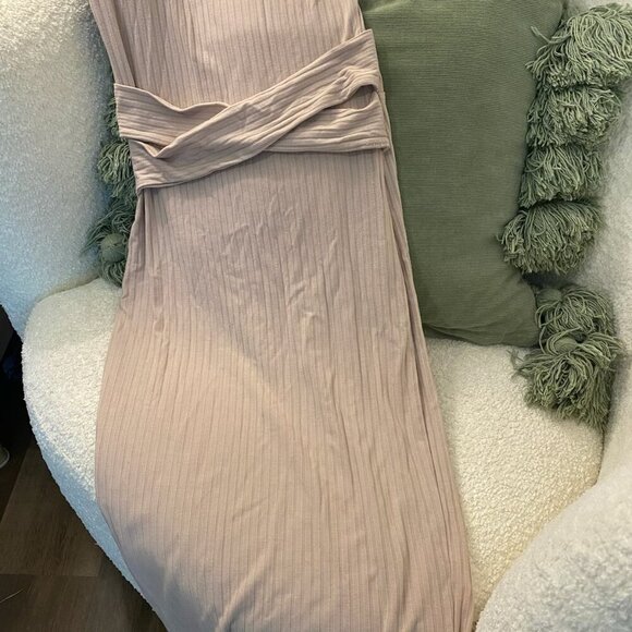 Women's Venus Twist Bodycon Ribbed Maxi Dress Keyhole Back Mock Neck - Picture 4 of 13